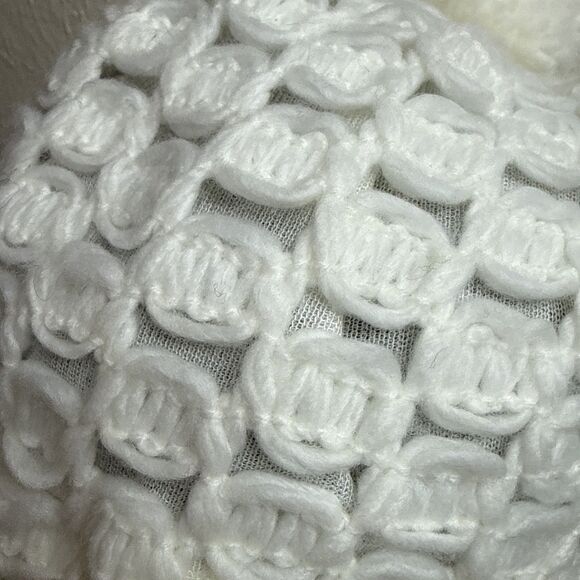 Vintage White Hand Crocheted Winter Beanie Pom & Scarf Set Fringe Made in Japan - Picture 3 of 12